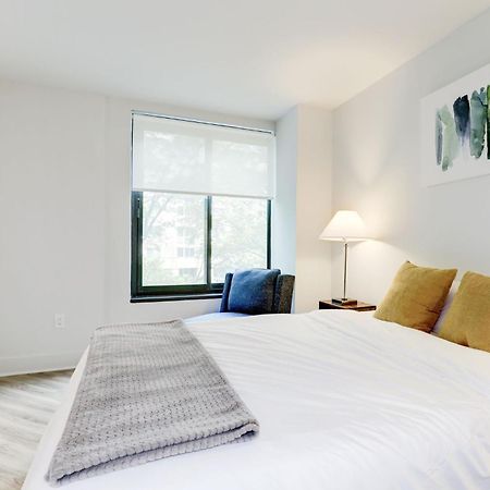 2Br Executive Apartment With Spacious Layout アーリントン エクステリア 写真