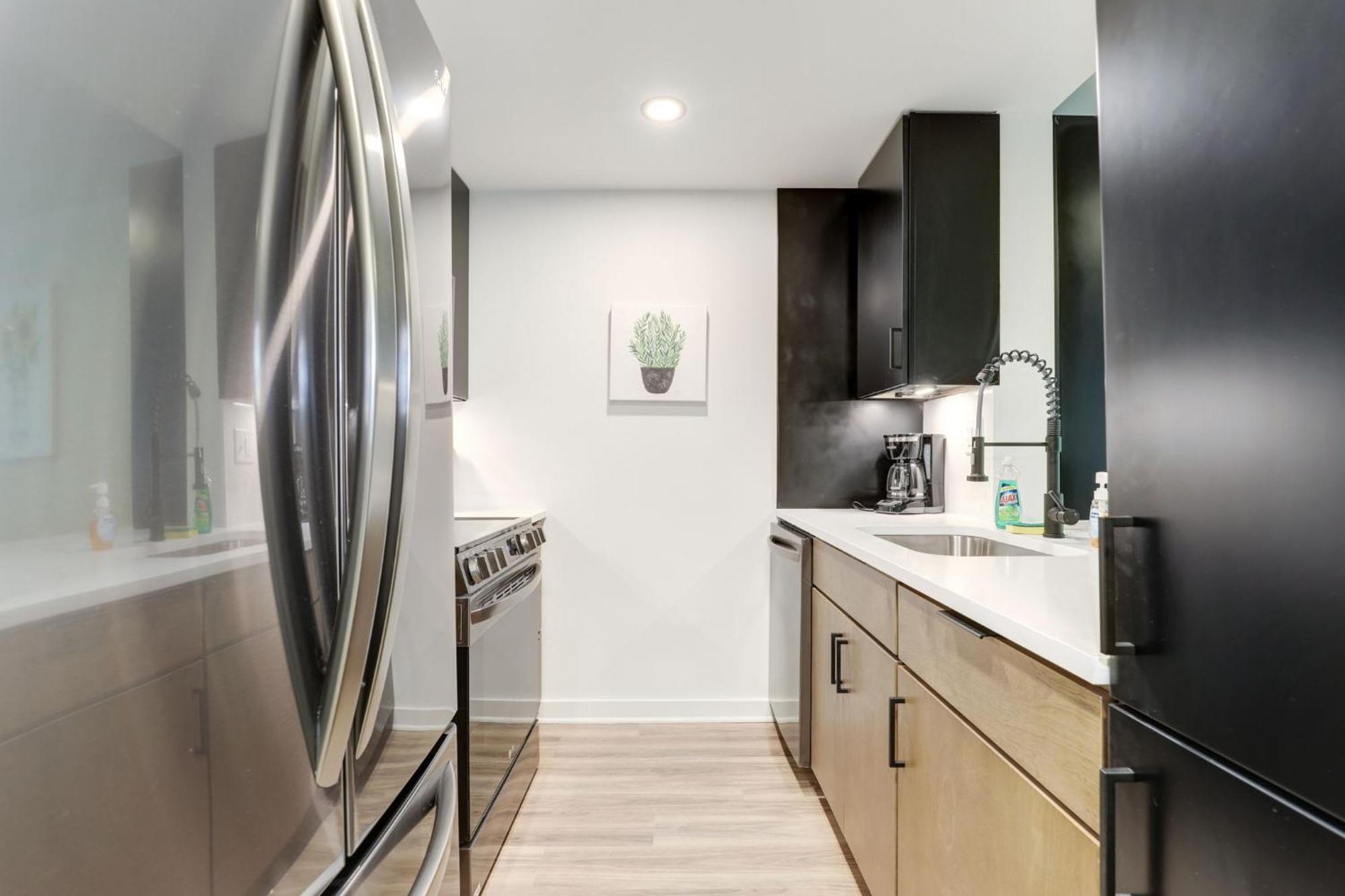2Br Executive Apartment With Spacious Layout アーリントン エクステリア 写真