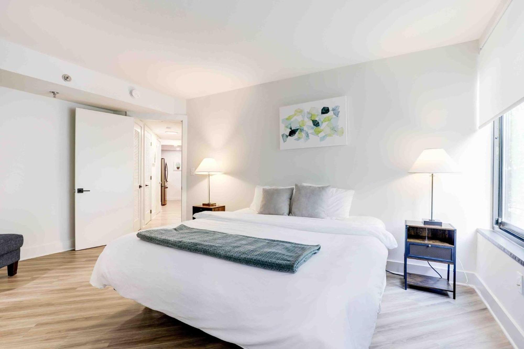 2Br Executive Apartment With Spacious Layout アーリントン エクステリア 写真