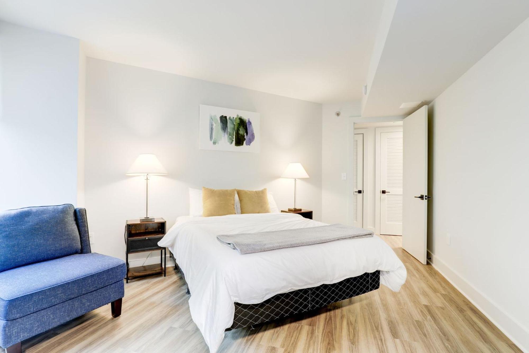2Br Executive Apartment With Spacious Layout アーリントン エクステリア 写真