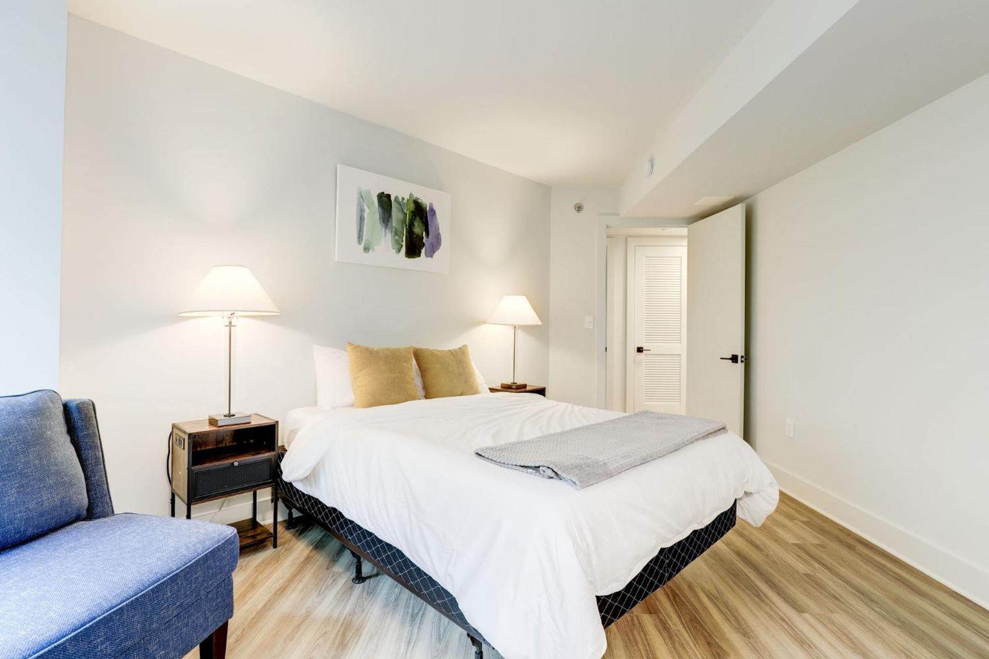 2Br Executive Apartment With Spacious Layout アーリントン エクステリア 写真