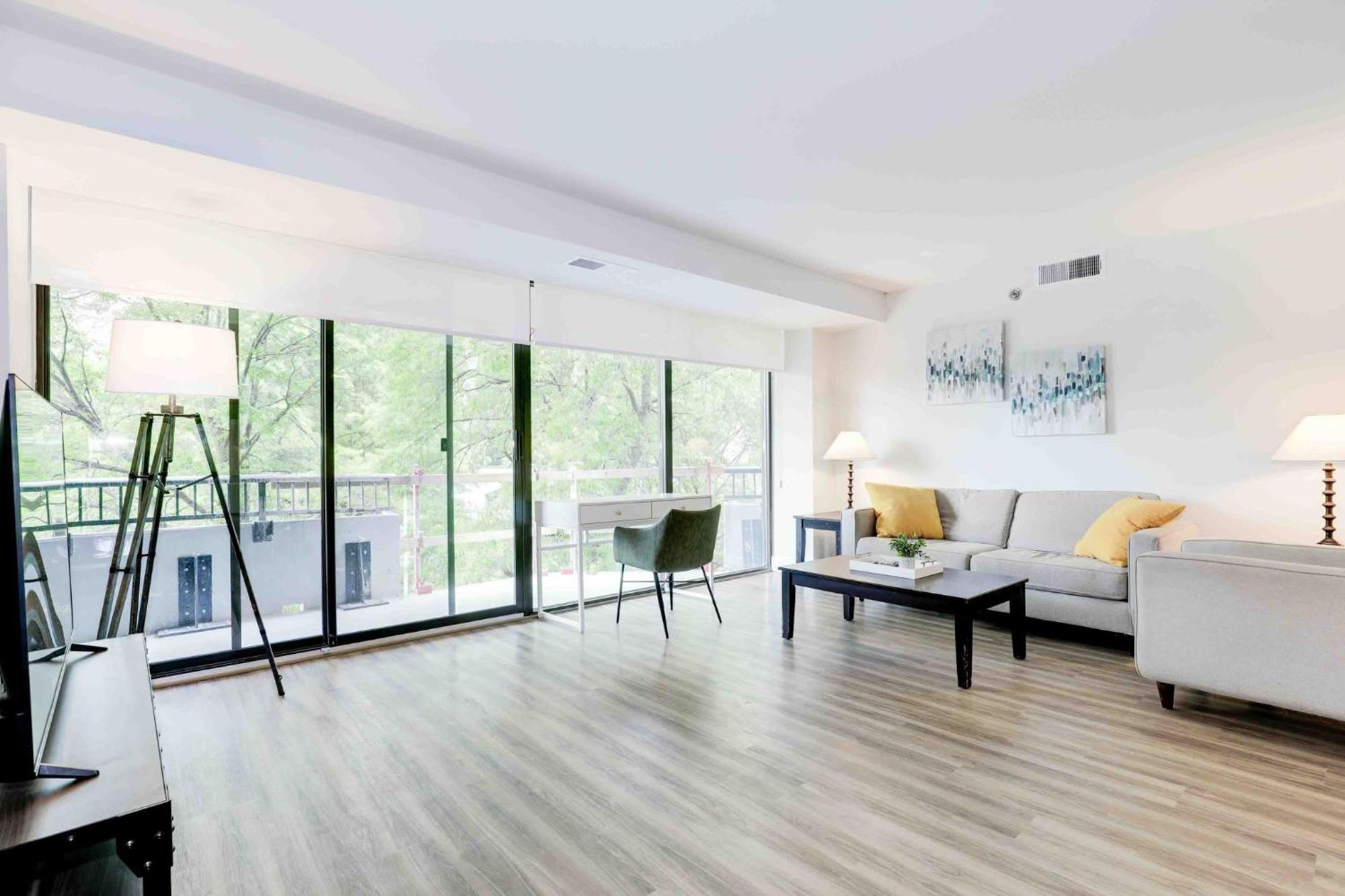 2Br Executive Apartment With Spacious Layout アーリントン エクステリア 写真