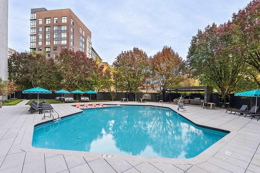 2Br Executive Apartment With Spacious Layout アーリントン エクステリア 写真
